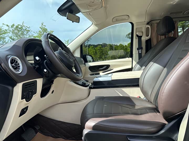 Фото 9 - Mercedes-Benz Vito