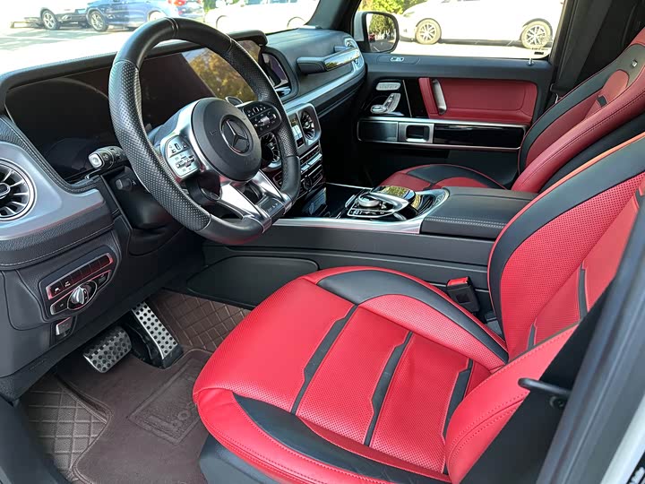 Фото 8 - Mercedes-Benz G-Class AMG