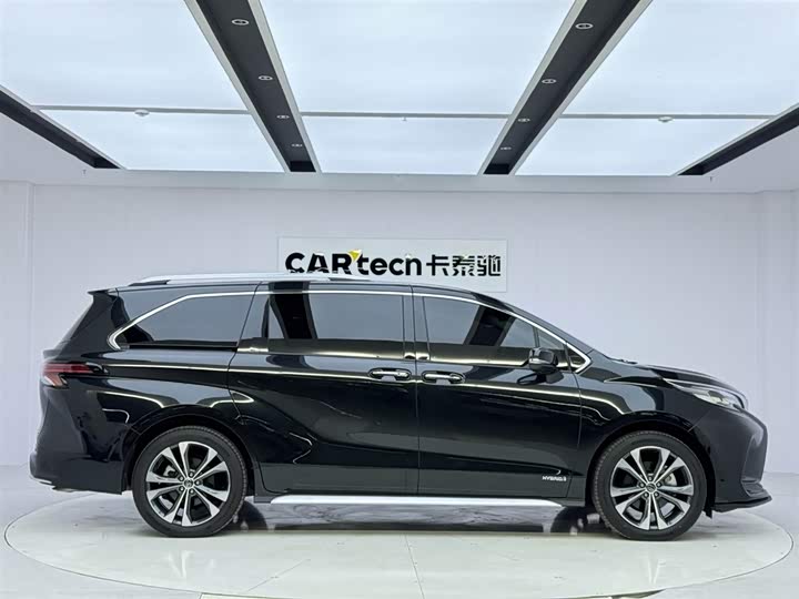 Фото 6 - Toyota Granvia