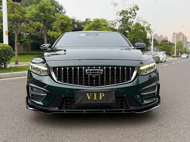 Фото 2 - Geely Preface