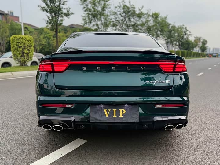 Фото 6 - Geely Preface