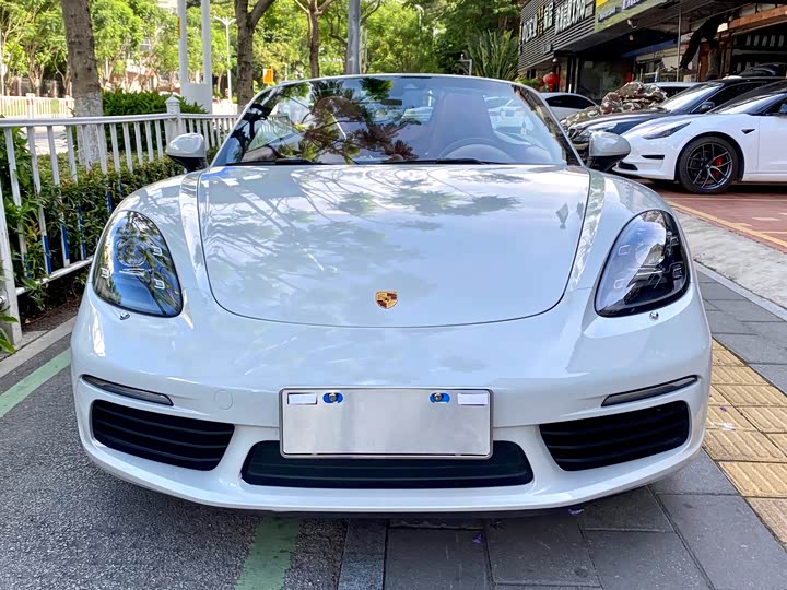 Фото 2 - Porsche 718