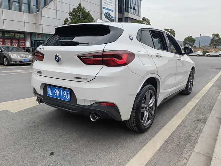 Фото 8 - BMW X2