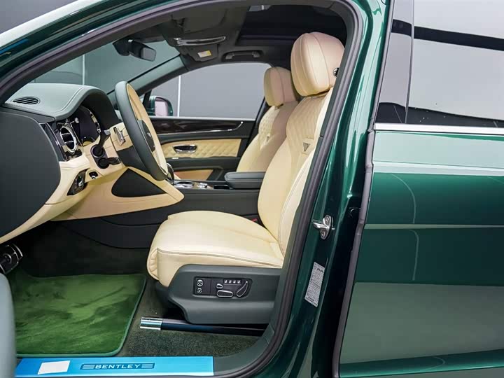 Фото 8 - Bentley Bentayga