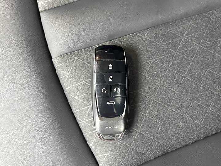 Фото 9 - GAC Aion S Max