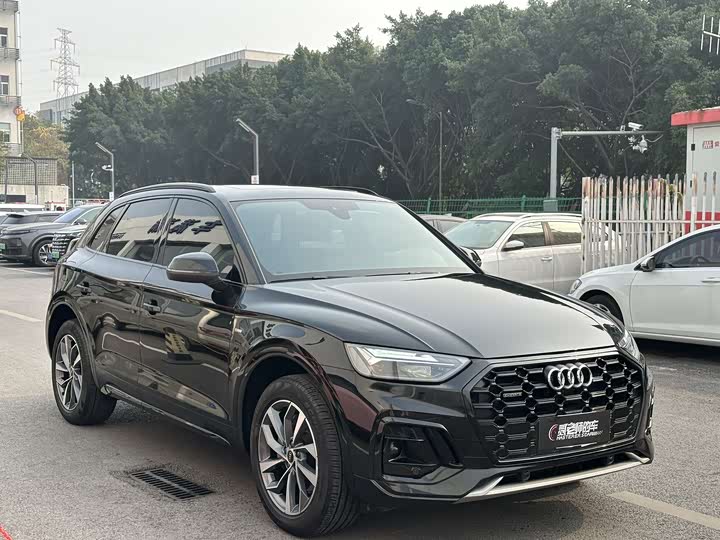 Фото 3 - Audi Q5L