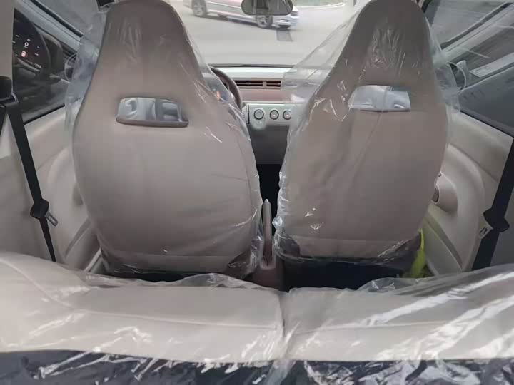 Фото 4 - Bestune Pony