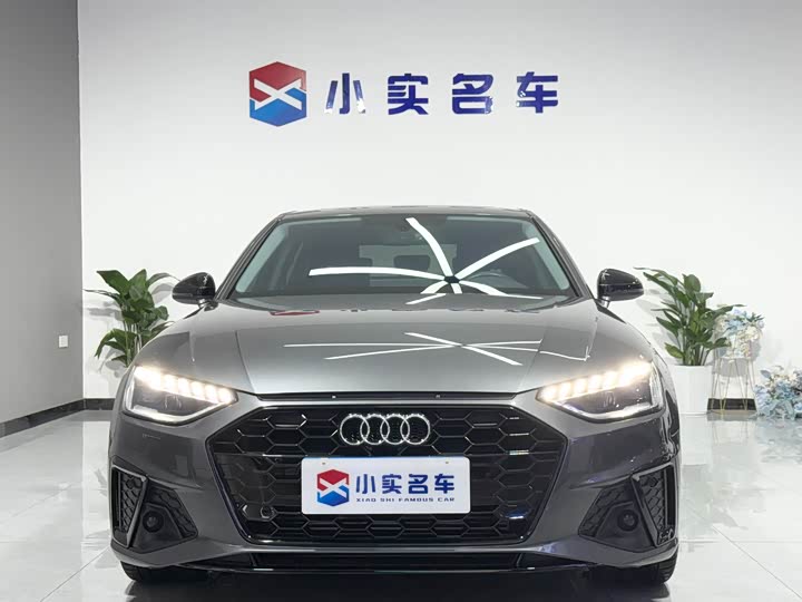 Фото 2 - Audi A4L