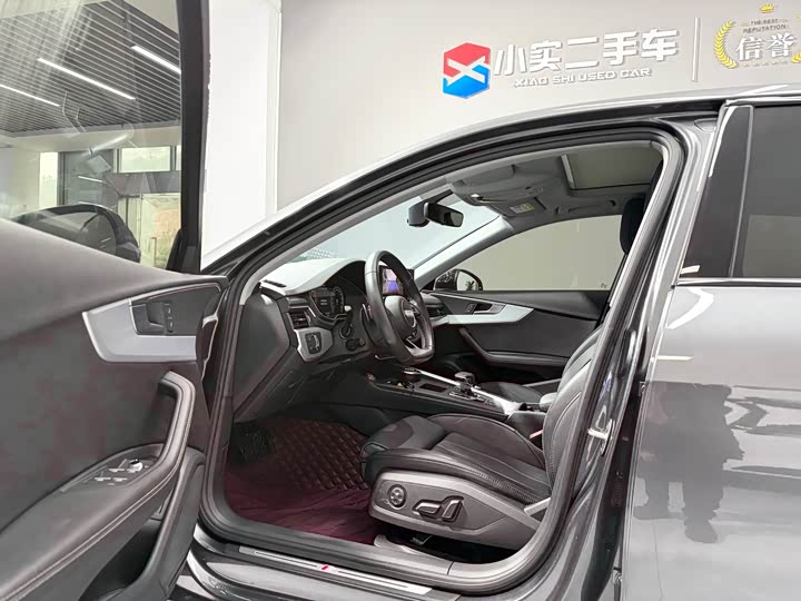 Фото 4 - Audi A4L