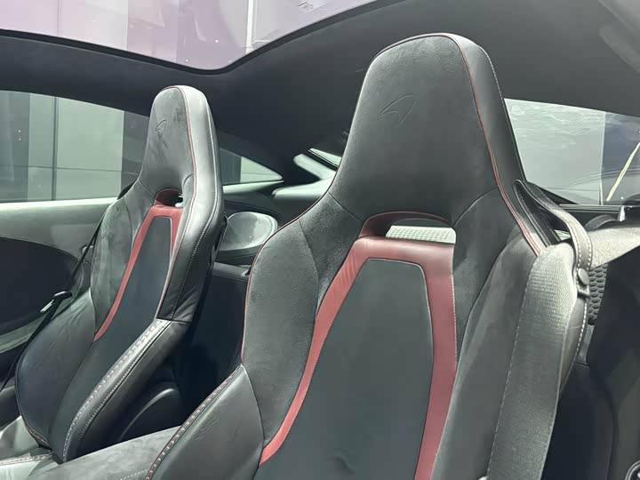 Фото 5 - McLaren GT