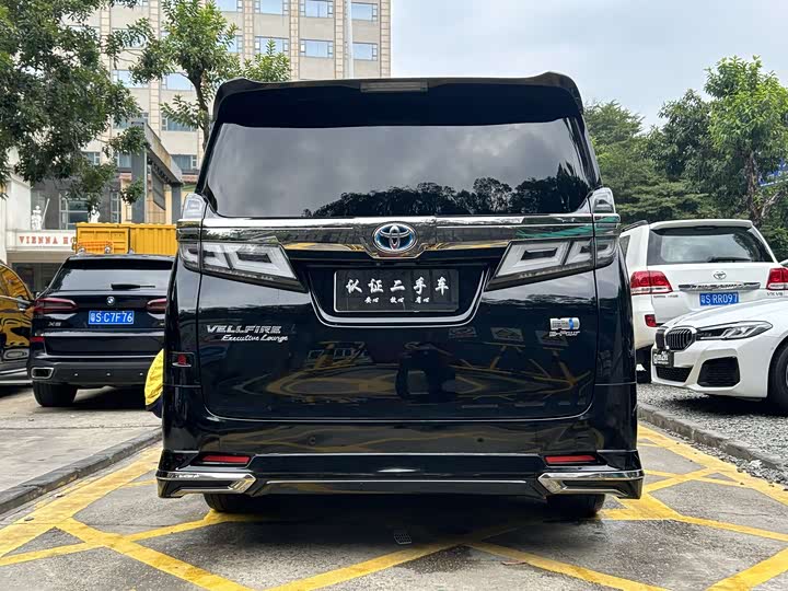 Фото 6 - Toyota Vellfire