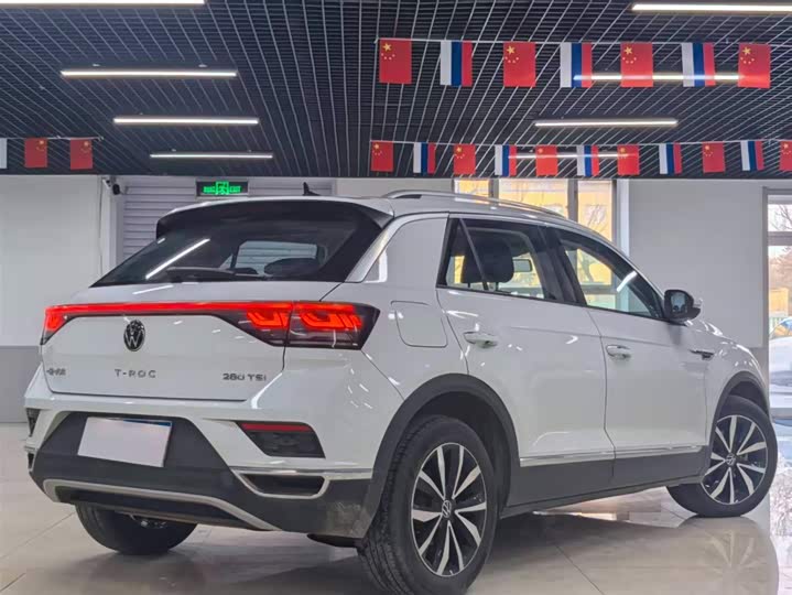 Фото 4 - Volkswagen T-Roc