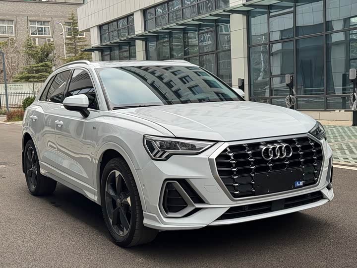 Фото 3 - Audi Q3