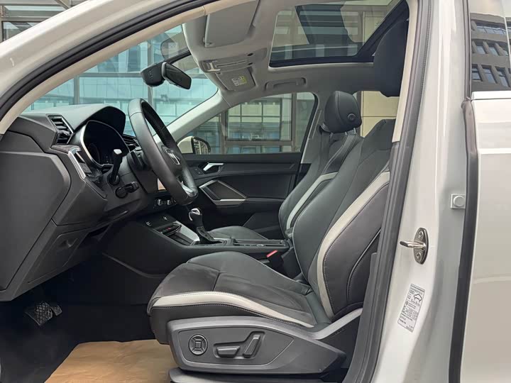 Фото 9 - Audi Q3