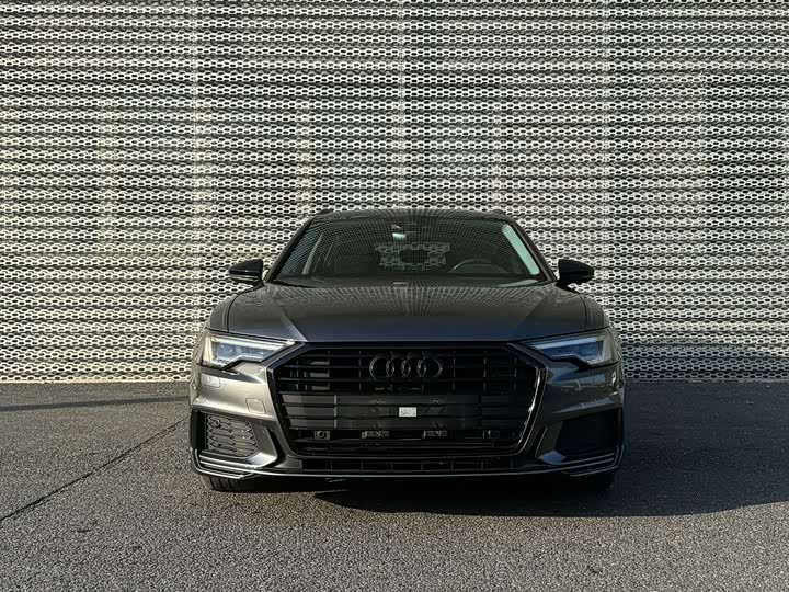 Фото 2 - Audi A6