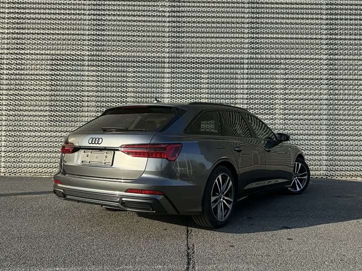 Фото 7 - Audi A6