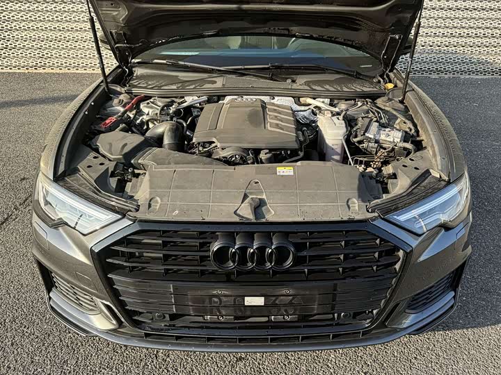Фото 8 - Audi A6