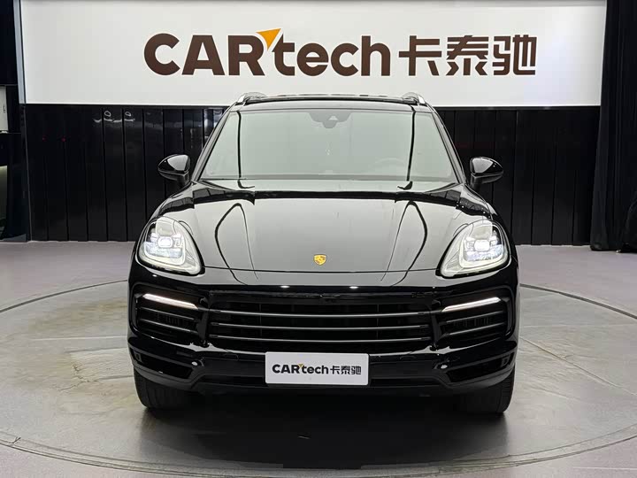 Фото 2 - Porsche Cayenne