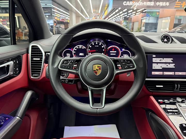 Фото 8 - Porsche Cayenne