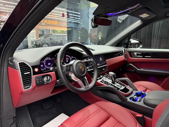 Фото 9 - Porsche Cayenne