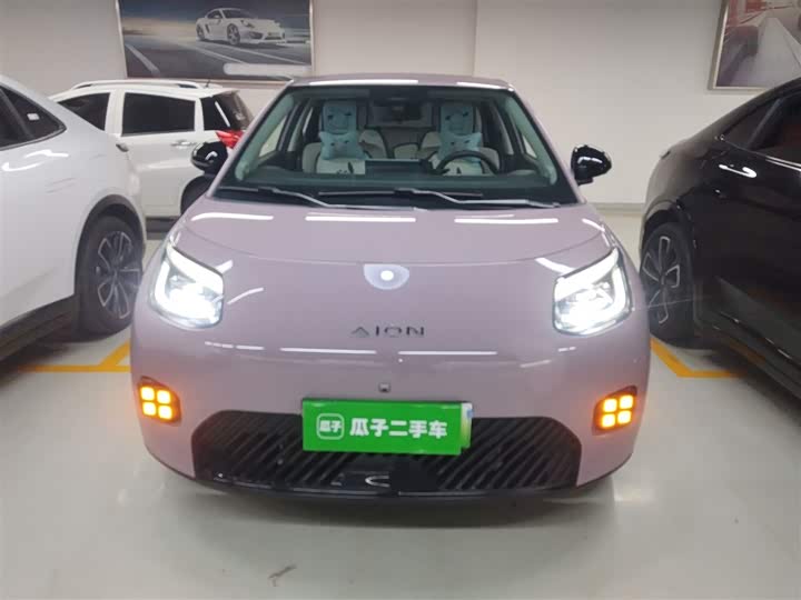 Фото 3 - GAC Aion UT