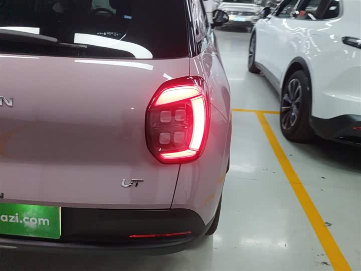 Фото 8 - GAC Aion UT