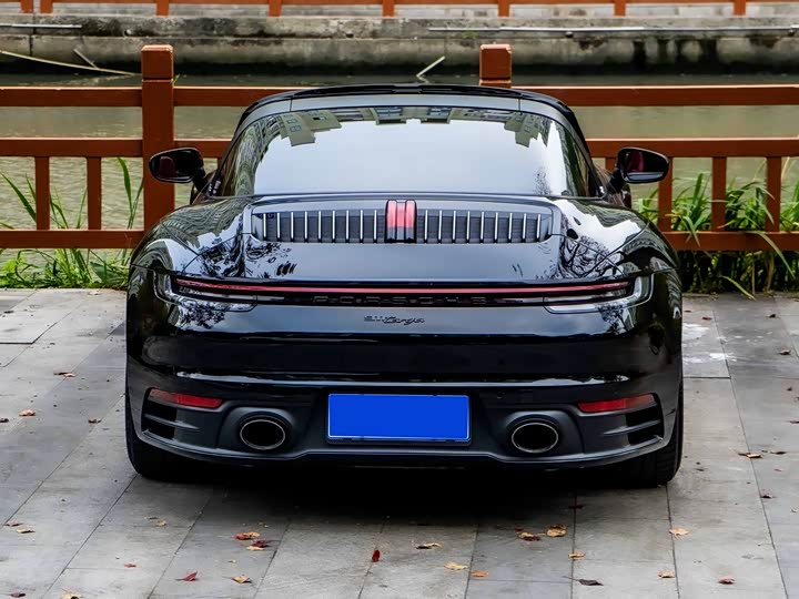 Фото 6 - Porsche 911