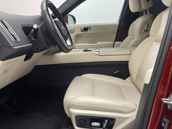 Фото 9 - LiXiang L7