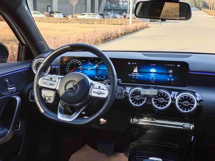 Фото 6 - Mercedes-Benz A-Class