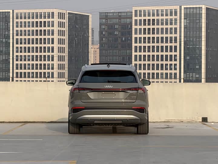 Фото 9 - Audi Q4 e-tron