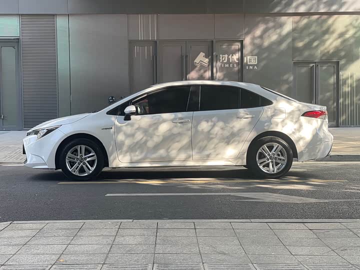 Фото 4 - Toyota Levin