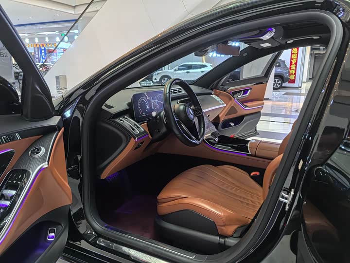 Фото 4 - Mercedes-Benz S-Class