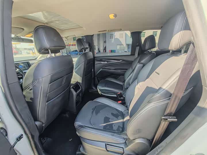 Фото 6 - Maxus G50