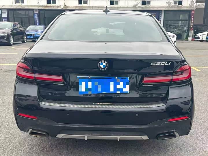 Фото 5 - BMW 5 Series
