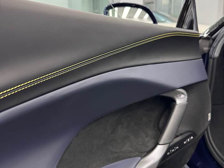 Фото 9 - Ferrari 296