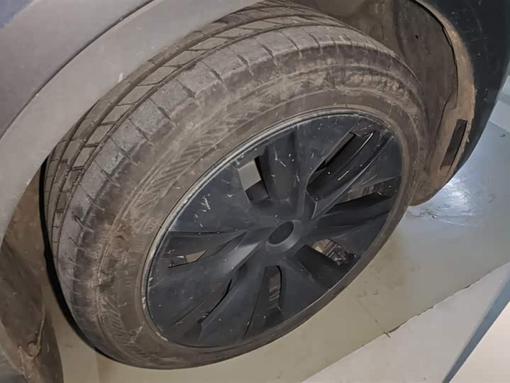 Фото 6 - Tesla Model Y