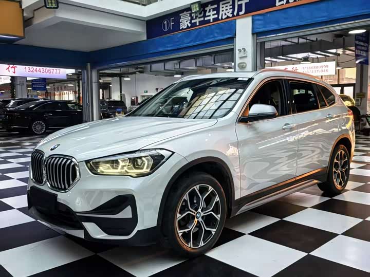 Фото 1 - BMW X1