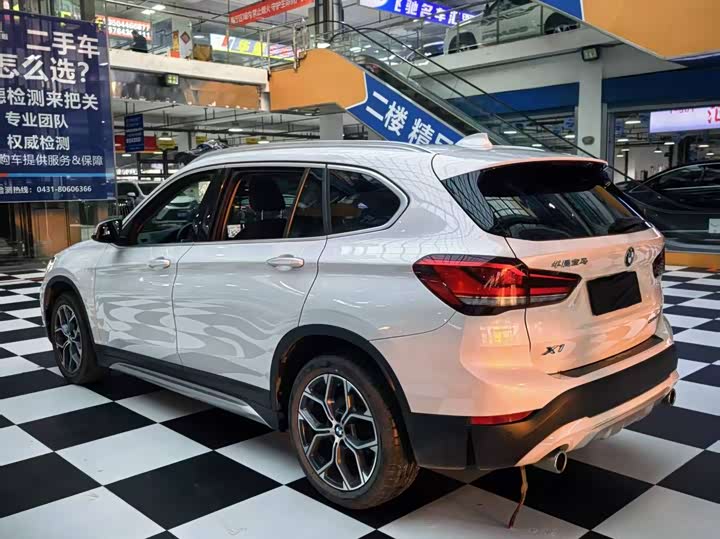 Фото 5 - BMW X1