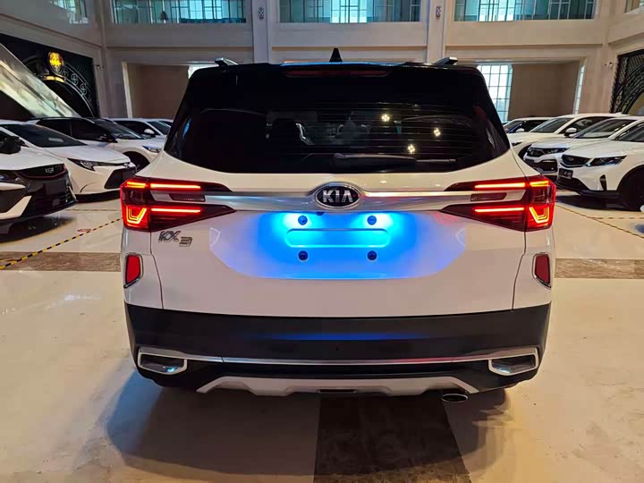 Фото 5 - Kia KX3