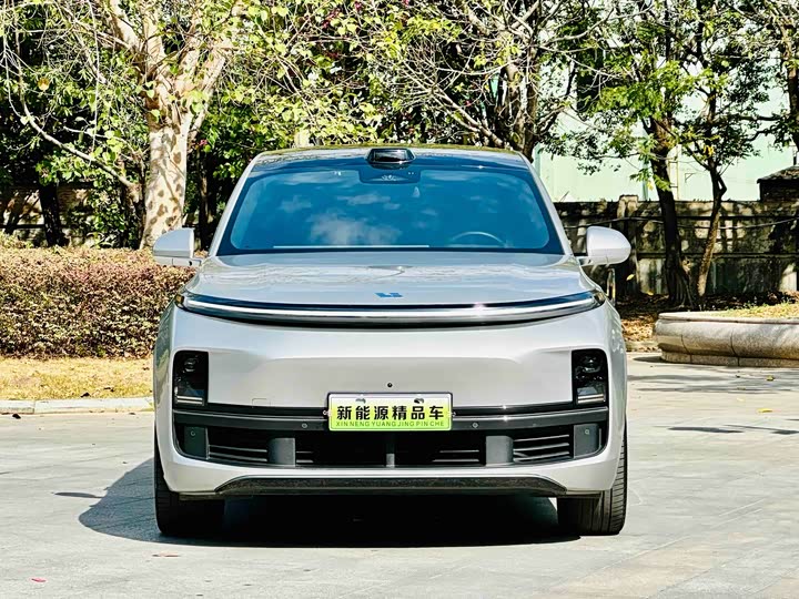 Фото 2 - LiXiang L8