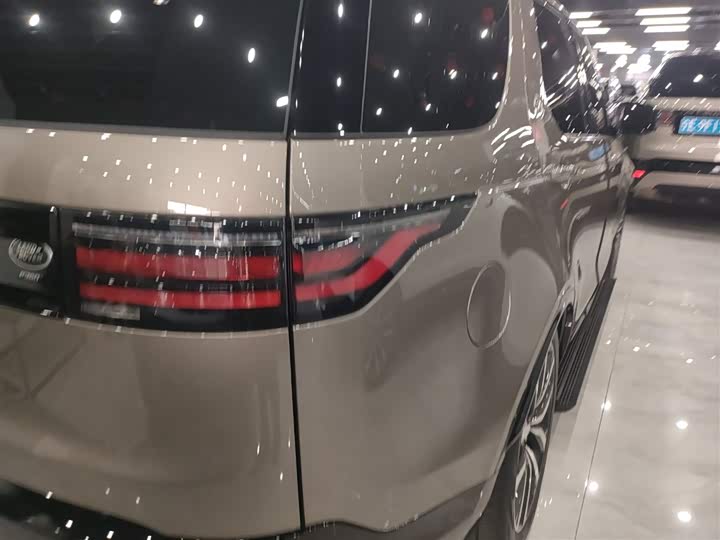 Фото 8 - Land Rover Discovery