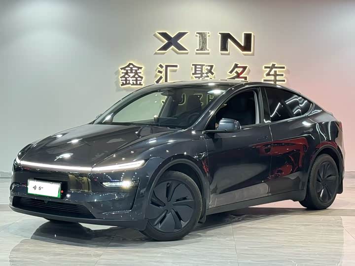 Фото 2 - Tesla Model Y