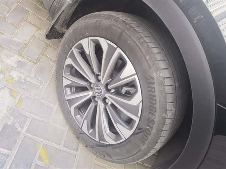 Фото 6 - Buick Envision Plus