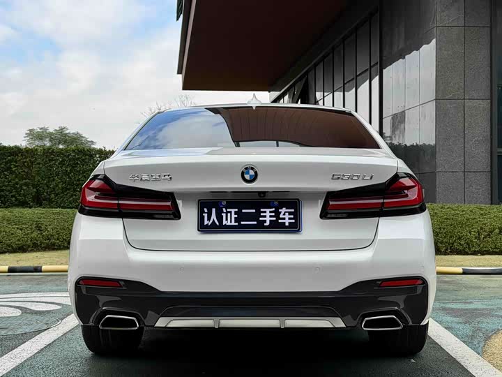 Фото 6 - BMW 5 Series