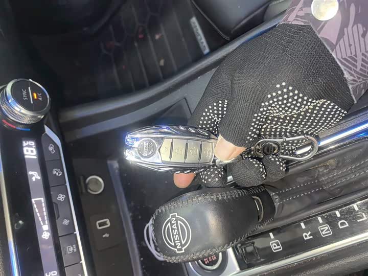 Фото 9 - Nissan Sylphy