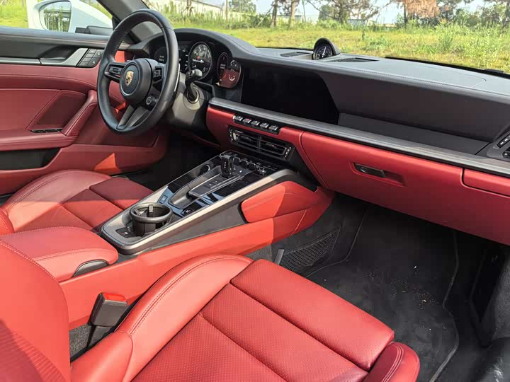 Фото 2 - Porsche 911