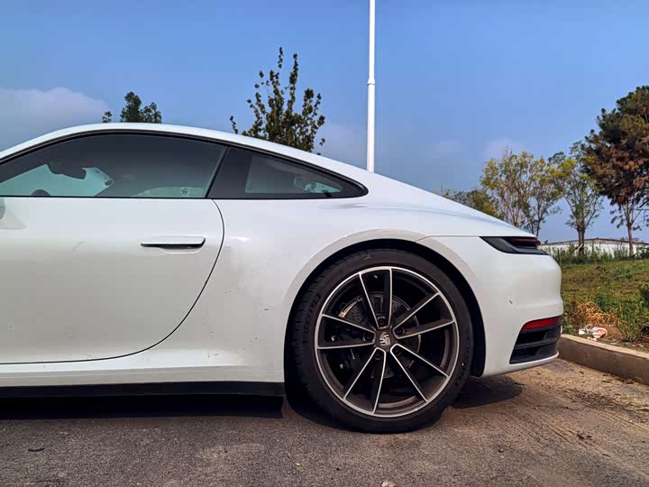 Фото 9 - Porsche 911