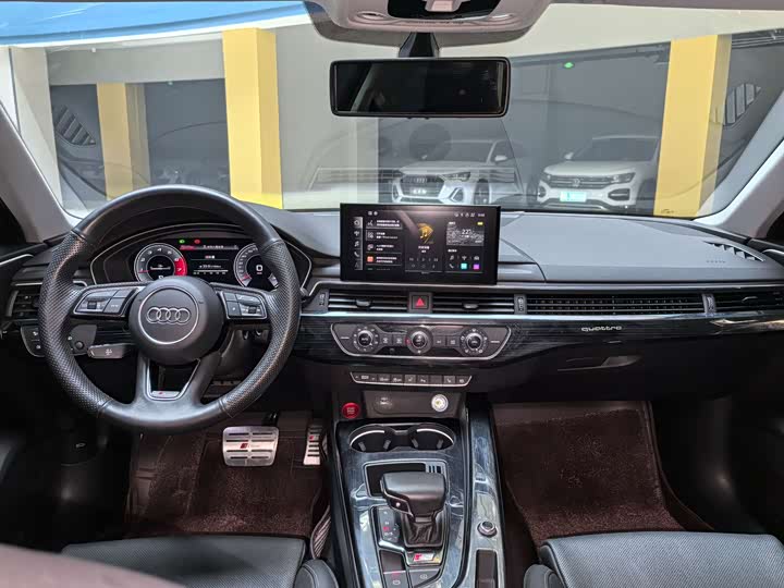 Фото 5 - Audi A4L