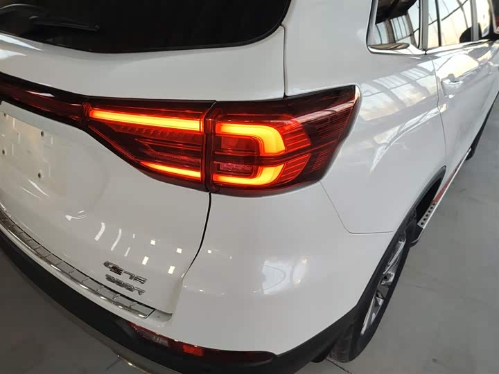 Фото 8 - Changan CS75