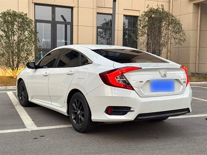 Фото 5 - Honda Civic